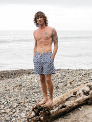Atlas Print Badeshorts für Männer